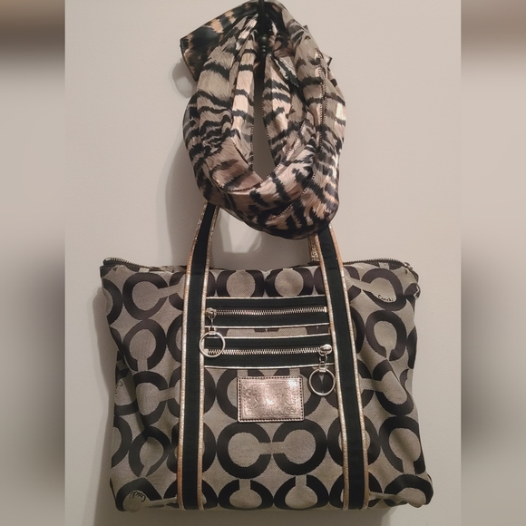 Coach Handbags - SOLD!!!    COACH Poppy Bag